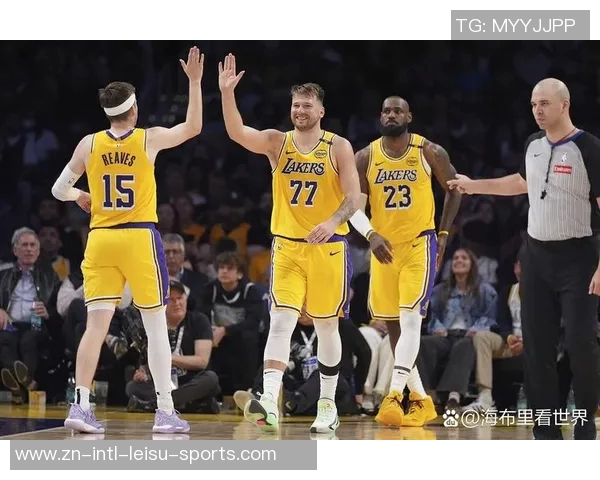 詹东里回归或助攻势如虹雷迪克防守提升之路仍需时日 詹东里回归或助攻势如虹雷迪克防守提升之路仍需时日