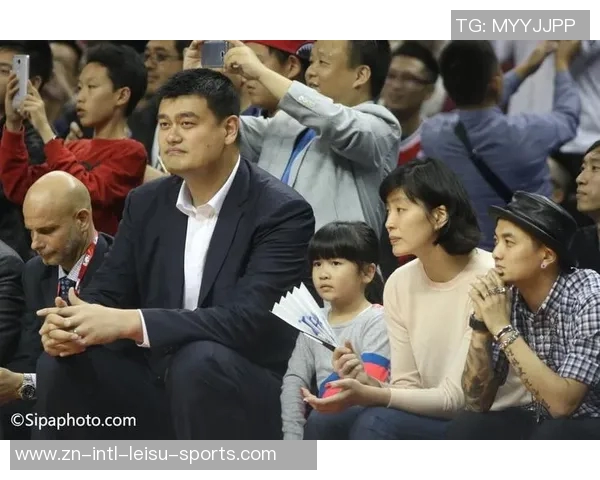 姚明45岁迎来养老金福利未来还有更多惊喜等着他 姚明45岁迎来养老金福利未来还有更多惊喜等着他