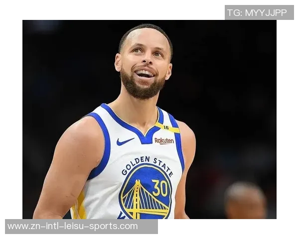 库里中场查看社媒恶评后下半场疯狂发力引发热议 库里中场查看社媒恶评后下半场疯狂发力引发热议