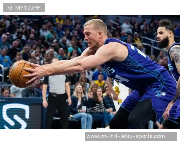 彼得森两场比赛展现卓越实力场均215分15断15帽命中率高达60 彼得森两场比赛展现卓越实力场均215分15断15帽命中率高达60