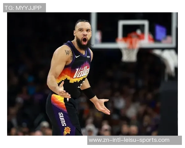 社会我龙哥狄龙半场表现出色三分球精准助力球队取胜